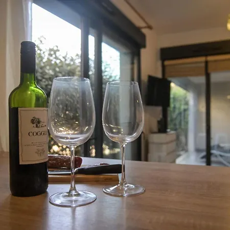 아파트 Xena - With Terrace Aspretto - By Tgb