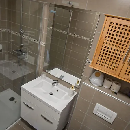 Xena - With Terrace Aspretto - By Tgb * Ajaccio (Corsica)