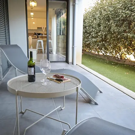 Xena - With Terrace Aspretto - By Tgb *