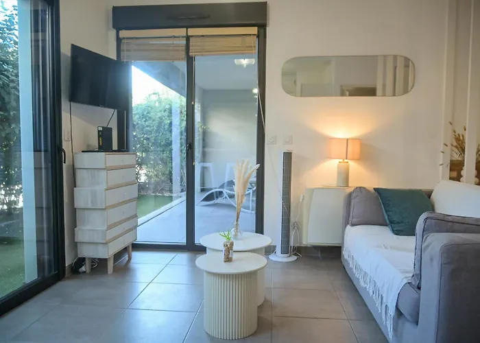 Apartment Xena - With Terrace Aspretto - By Tgb *